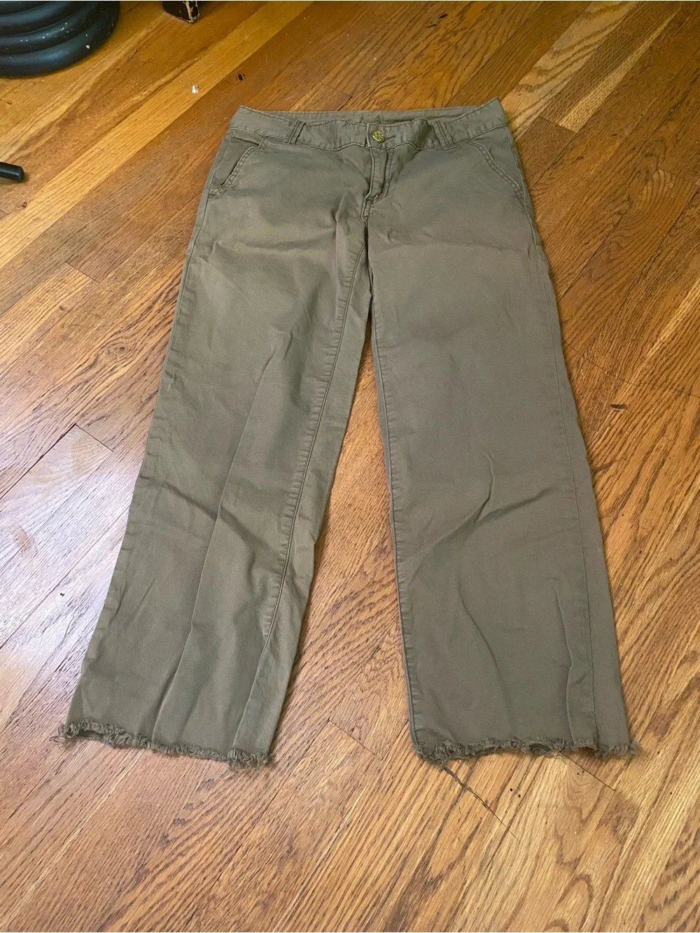 Tory Burch Cropped Chino Pants Women’s Size 26 Olive Green Raw Hem